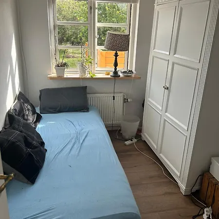 Appartement Small House With 4 Beds *
